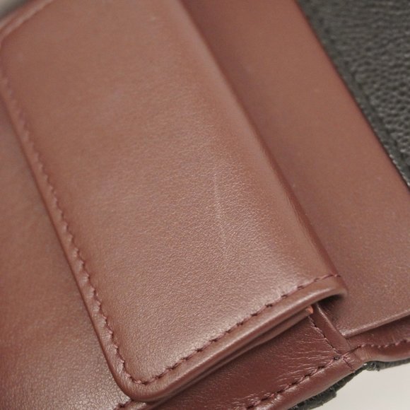 CHANEL Tri-fold Wallet Matelasse Caviar Skin Black Champagne - Picture 6 of 9